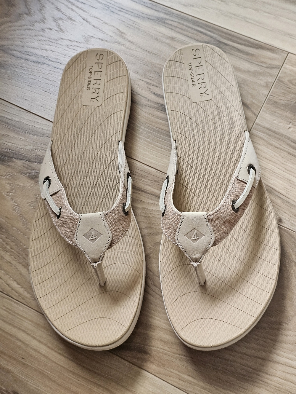 Sperry Seabrooks Womens Beige Faux Leather Thong Flaf Slid Sandles Size 9